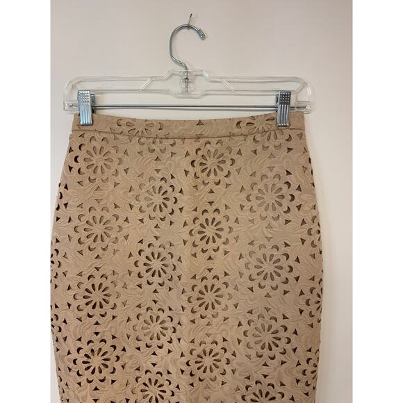 BR Womens Skirt SZ 0 Tan Cutout Lace Pencil Office Sophisticated Coquette - Picture 2 of 9